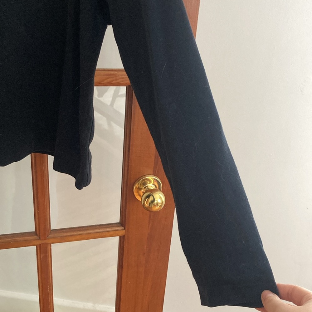 L.L. Bean black long sleeve - Picture 5 of 7